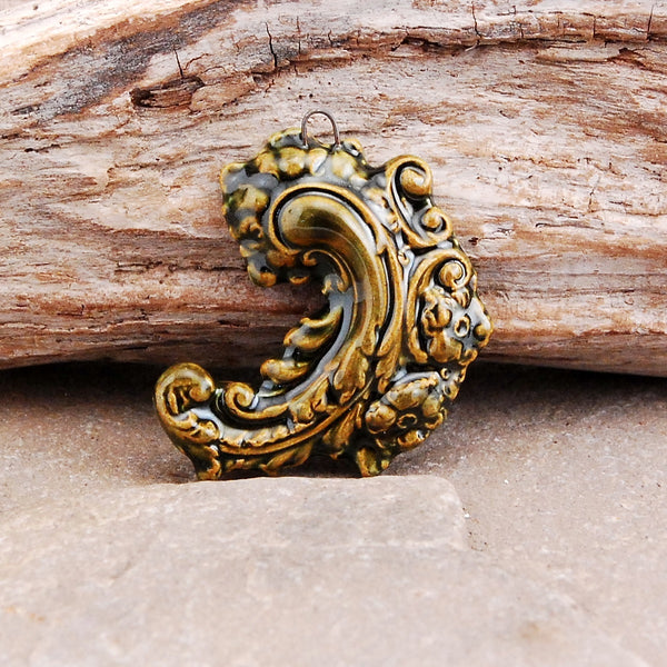 Patina Scroll